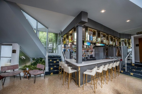 Catalina Hotel & Beach Club image 10