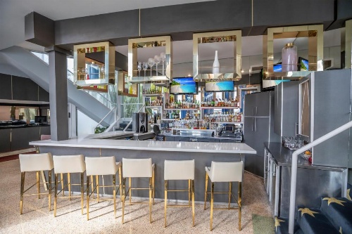 Catalina Hotel & Beach Club image 11