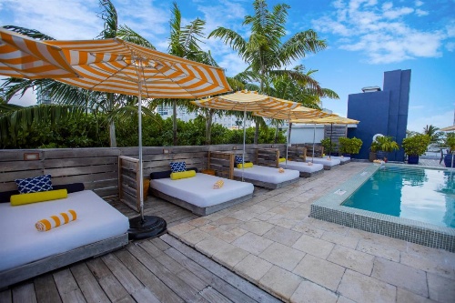 Catalina Hotel & Beach Club image 24