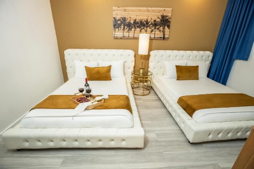 Catalina Hotel & Beach Club image 31