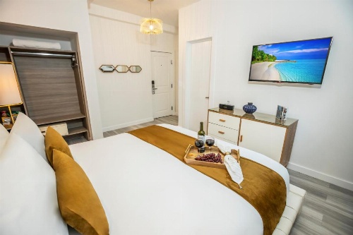 Catalina Hotel & Beach Club image 37